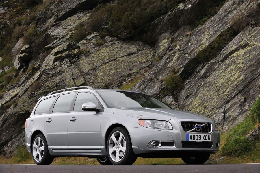  Volvo V70 R-Design 2011 года  (фото 22 из 23)